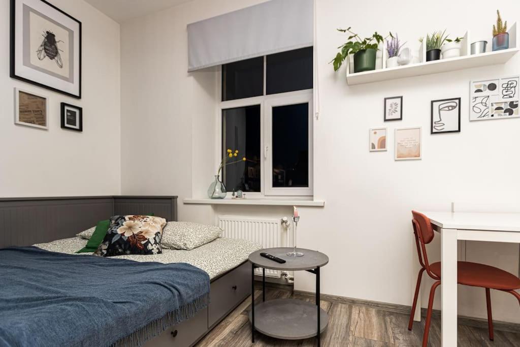 Апартамент Cute With A View Over The Rooftops And Free Parking In The Area Рига
